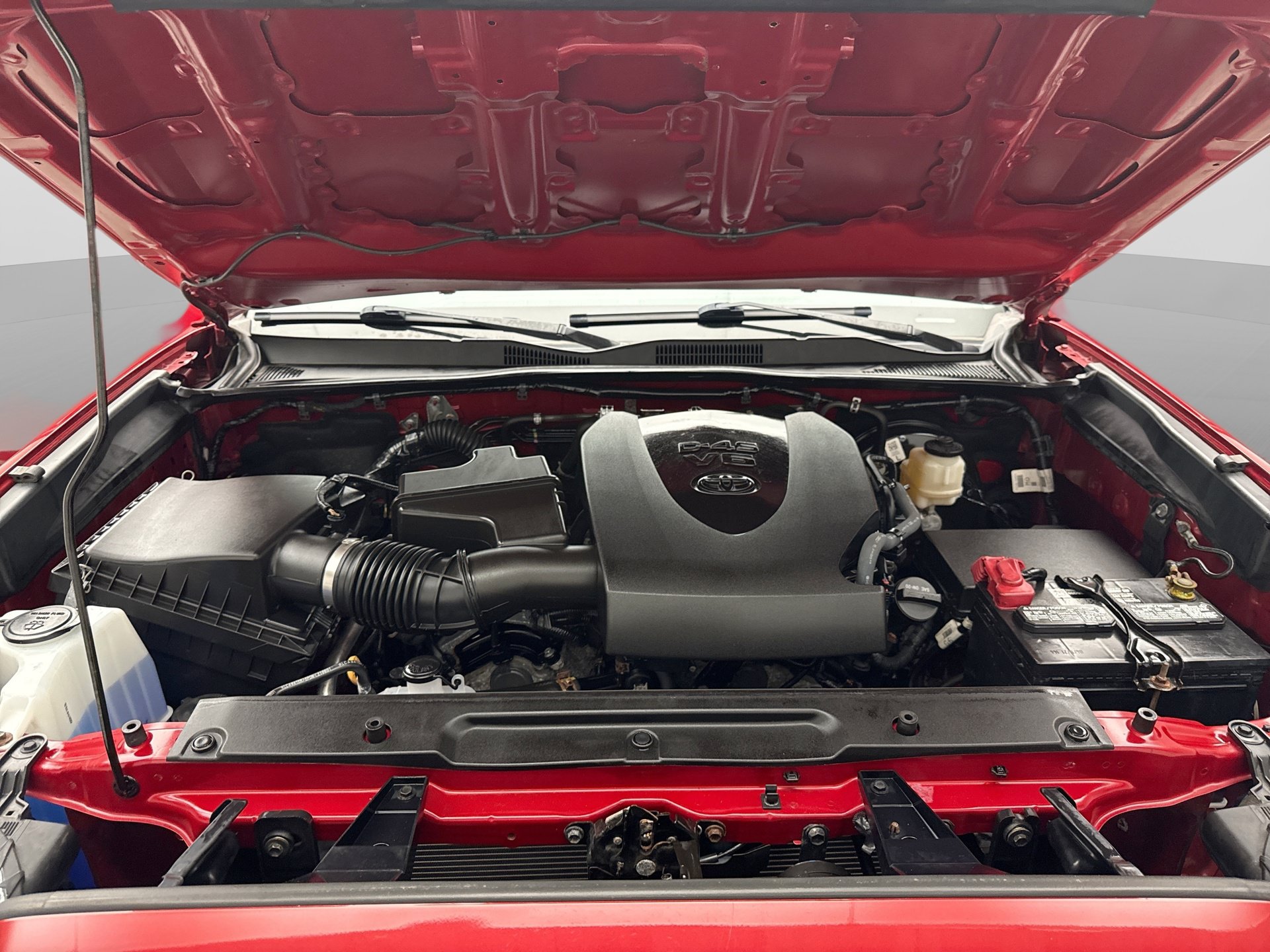 Used 2022 Toyota Tacoma SR AWD/4WD image 24