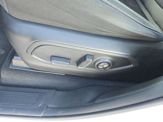 Used 2023 Jeep Grand Cherokee Laredo w/ Luxury Tech Group I image 12