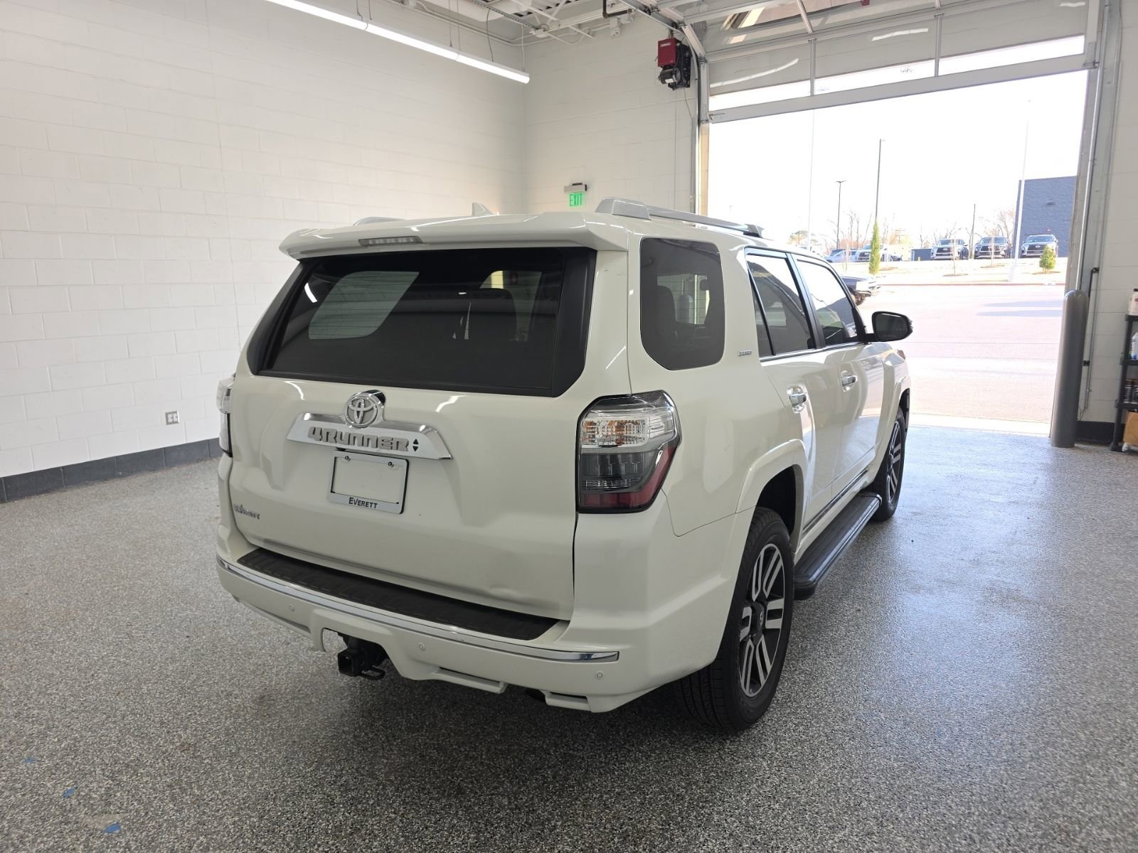Used 2023 Toyota 4Runner Limited image 5