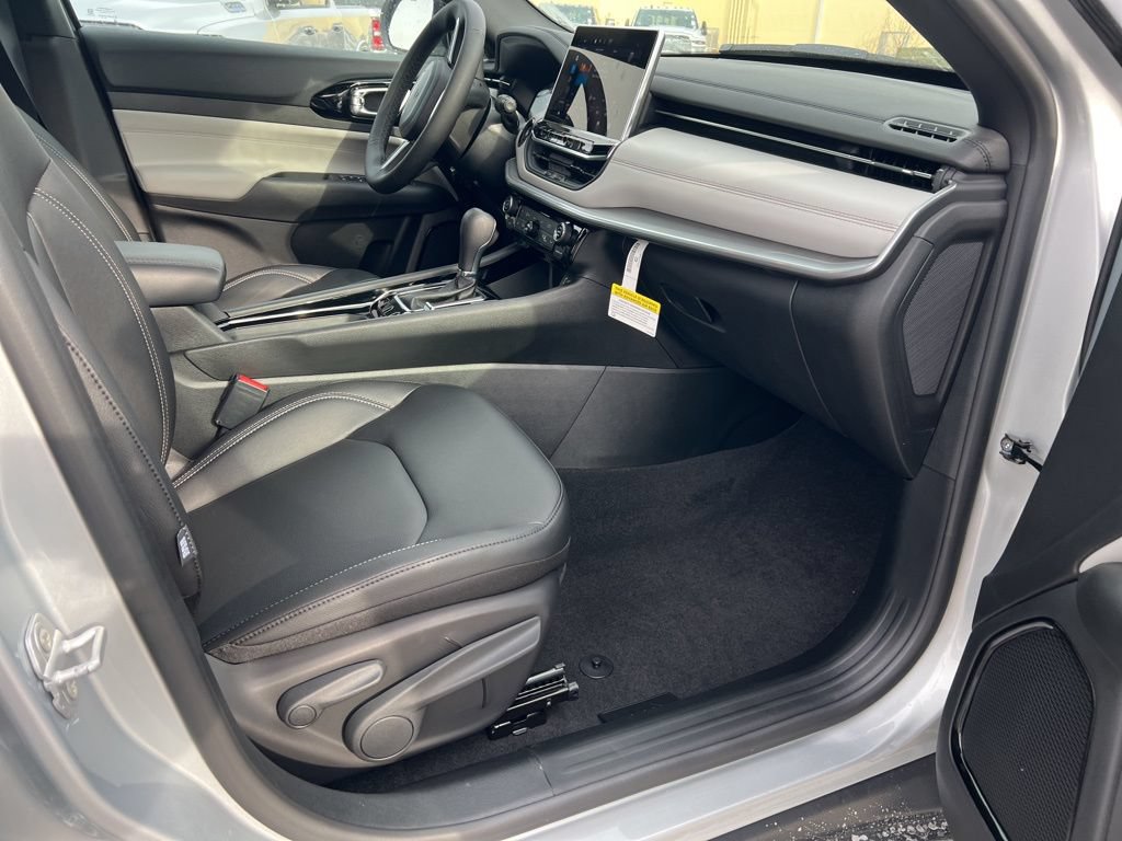 New 2026 Jeep Compass Limited AWD/4WD image 11