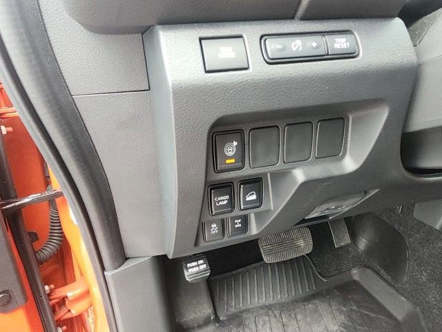 Used 2025 Nissan Frontier PRO-4X AWD/4WD image 20