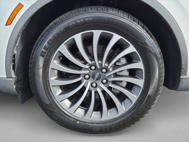 Used 2020 Lincoln Aviator Reserve w/ Class IV Trailer Tow Package RWD image 22