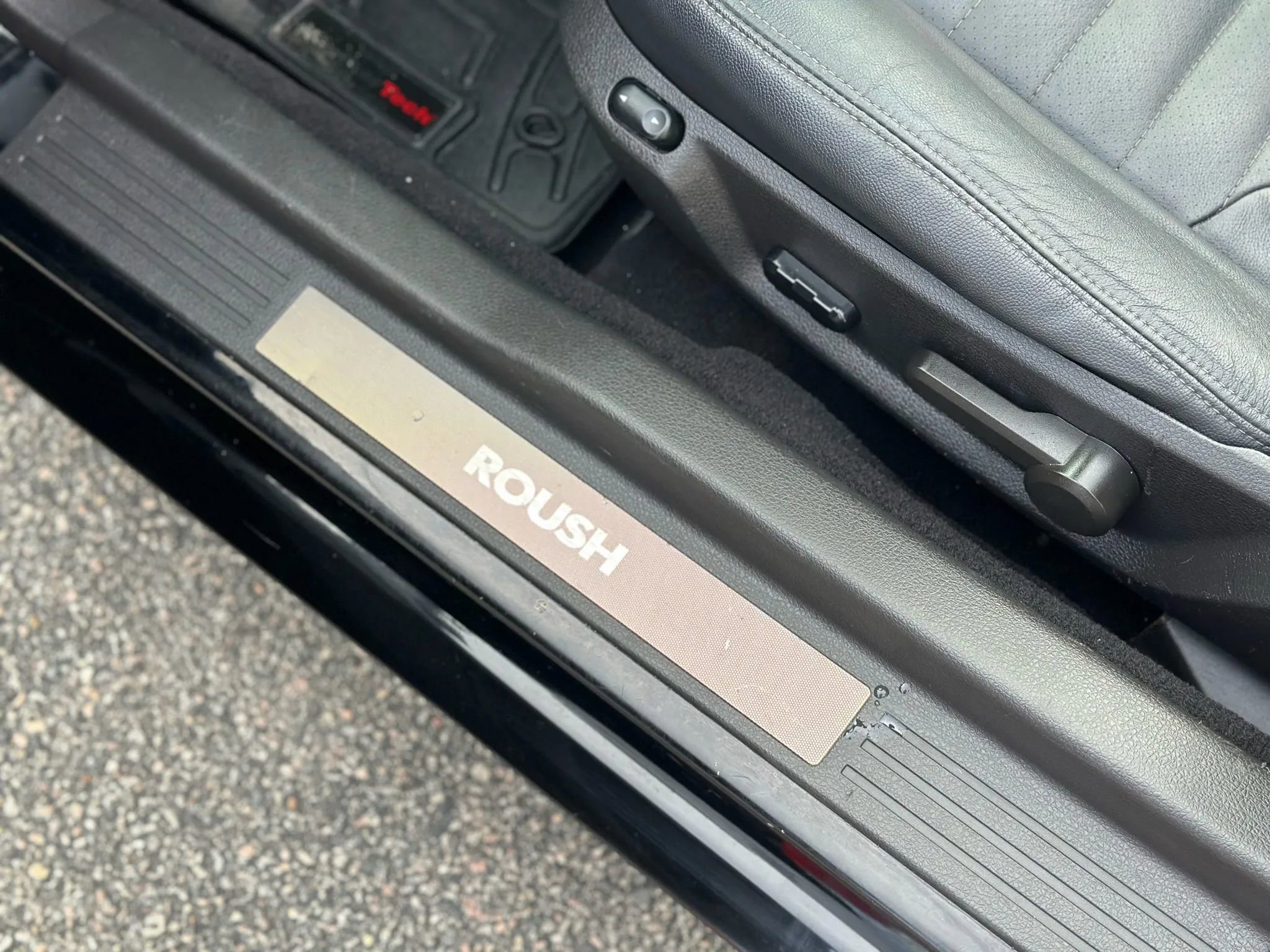 Used 2008 Ford Mustang GT image 25