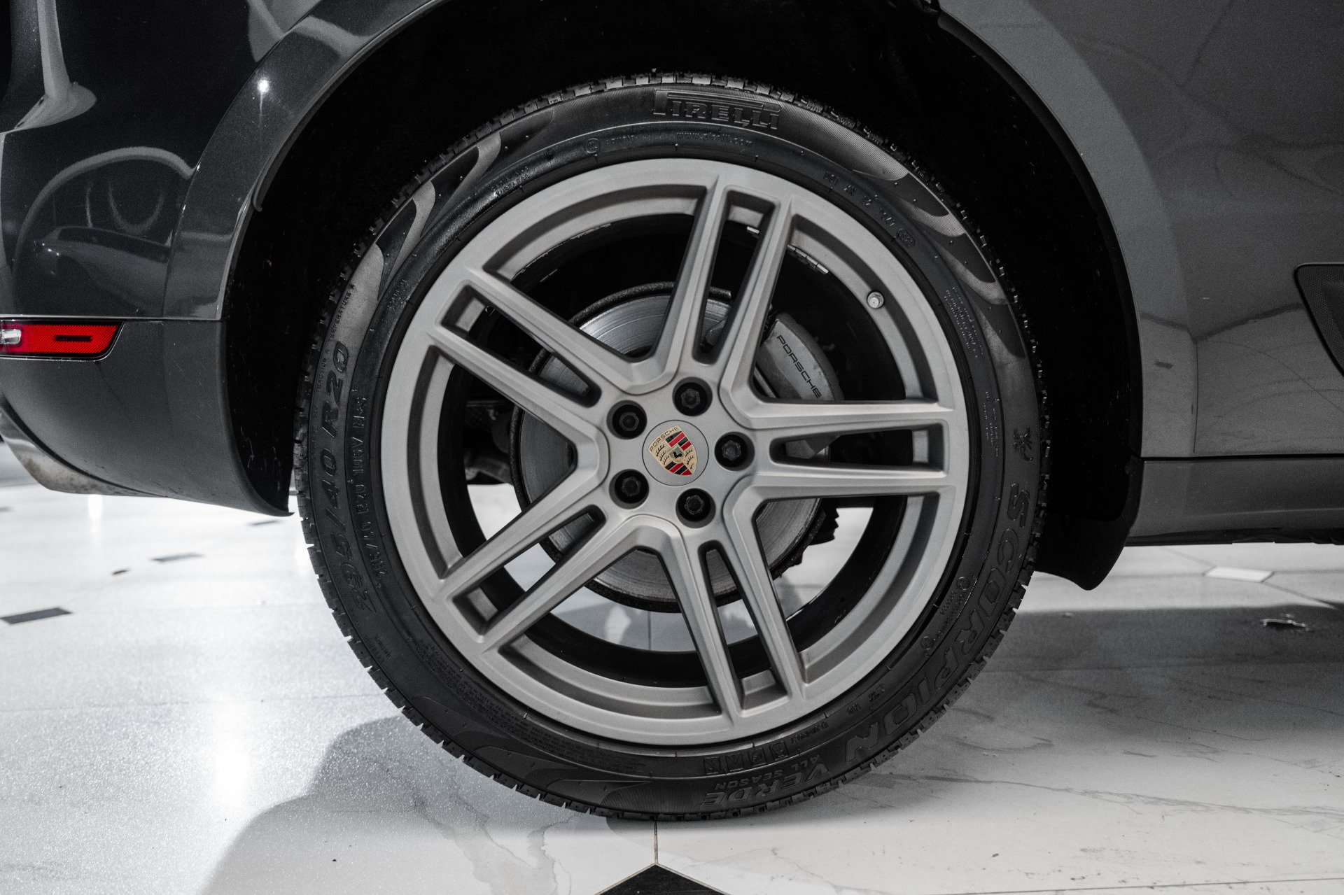 Used 2021 Porsche Macan S image 15