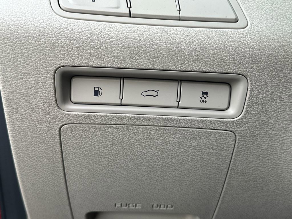 Used 2017 Hyundai Sonata SE FWD image 18