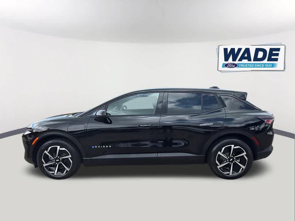 Used 2026 Chevrolet Equinox EV LT FWD image 8