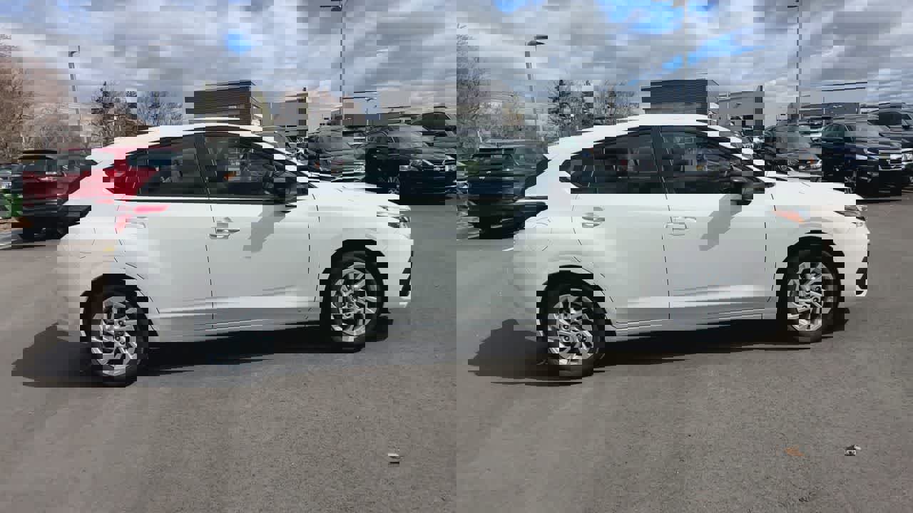 Certified 2024 Subaru Impreza 2.0i image 9