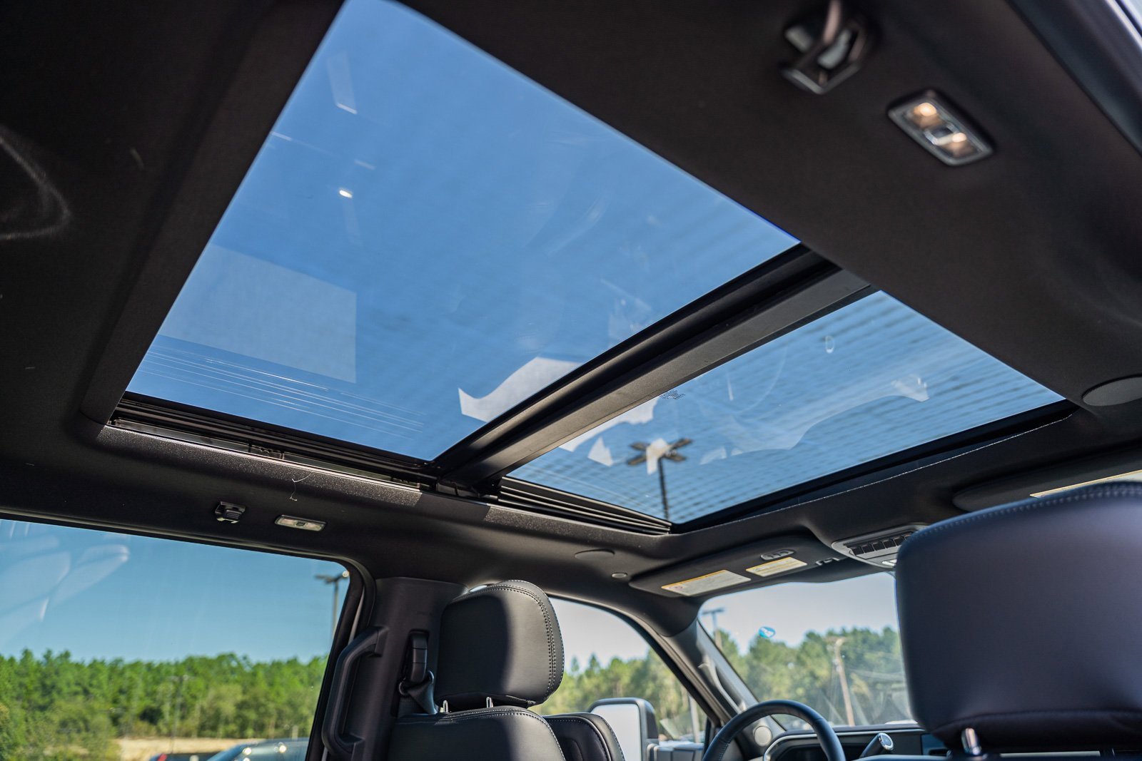 New 2025 Ford F250 Platinum image 35