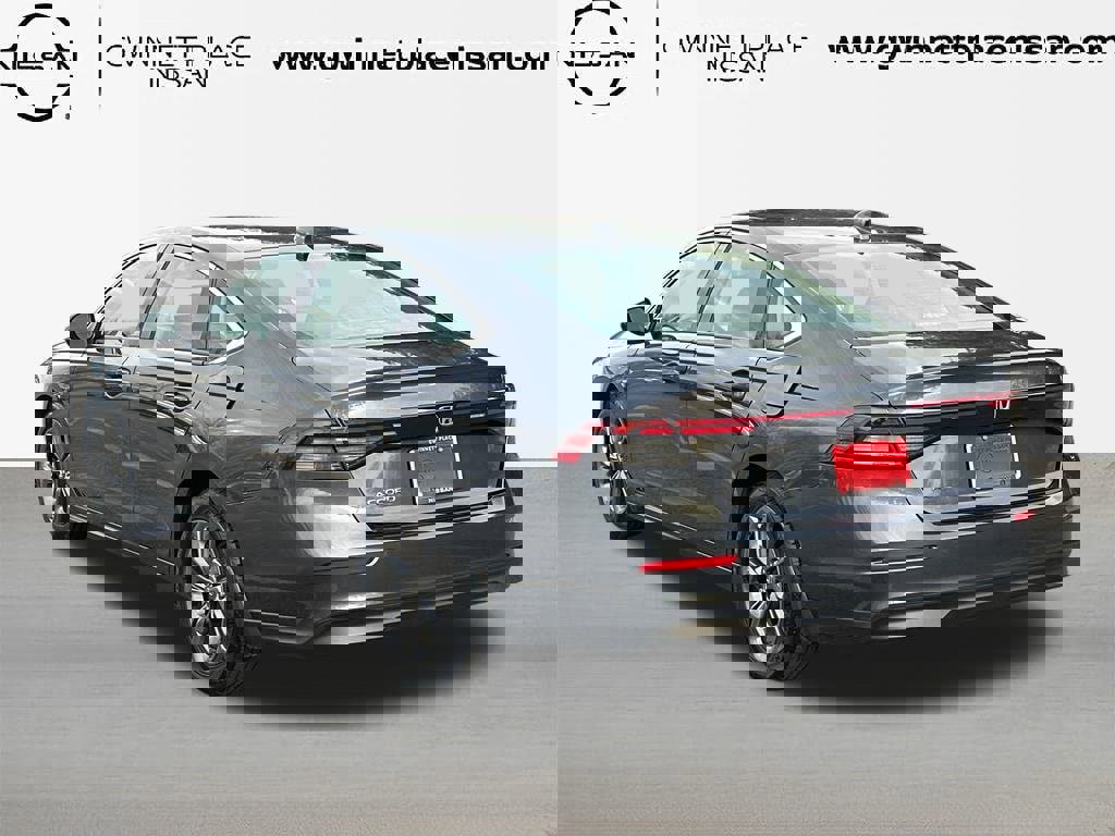 Used 2023 Honda Accord EX image 7