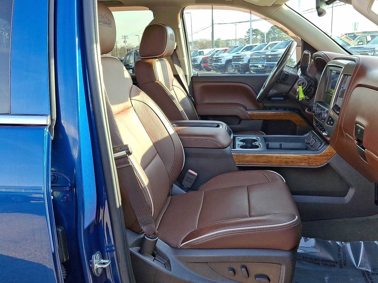 Used 2015 Chevrolet Silverado 1500 High Country w/ High Country Premium Package image 32