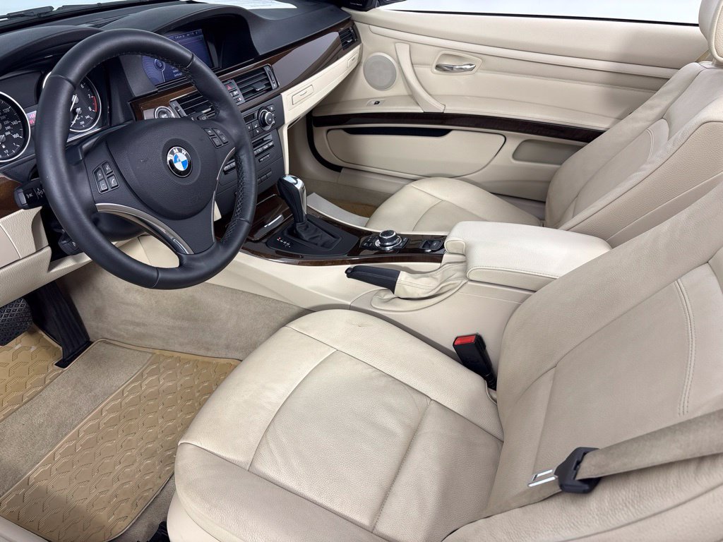 Used 2013 BMW 328i Convertible RWD image 11