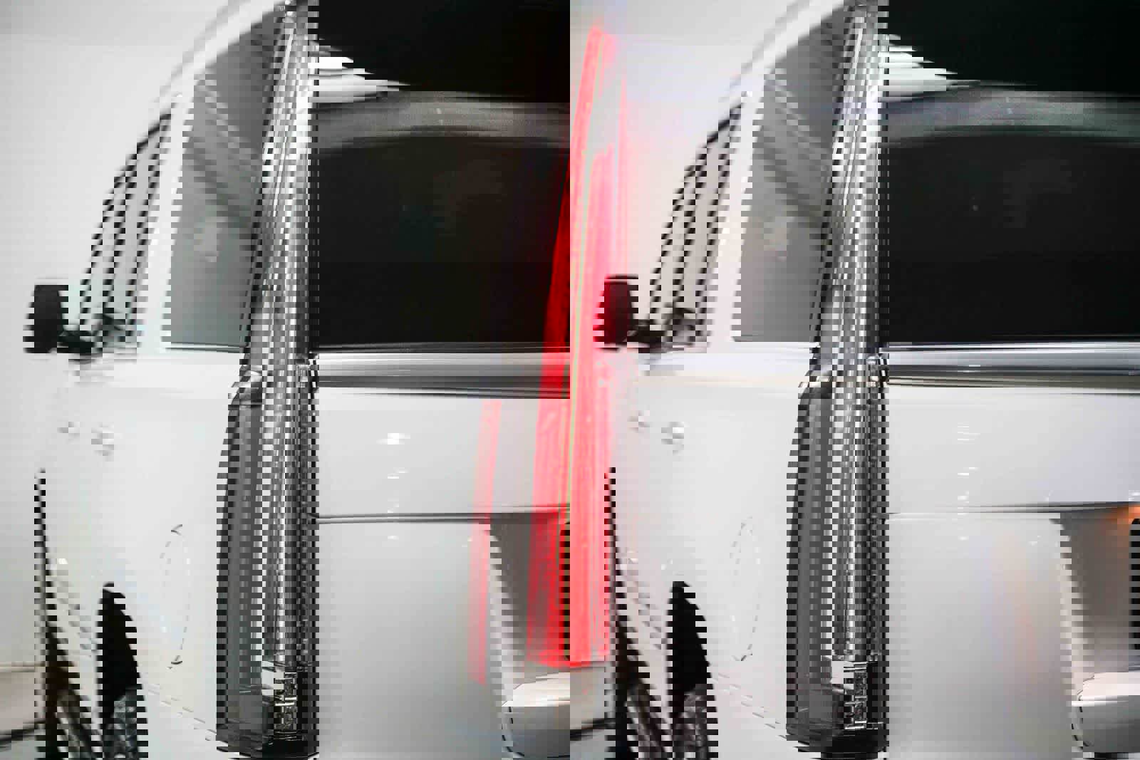 Used 2018 Cadillac Escalade Premium Luxury image 9