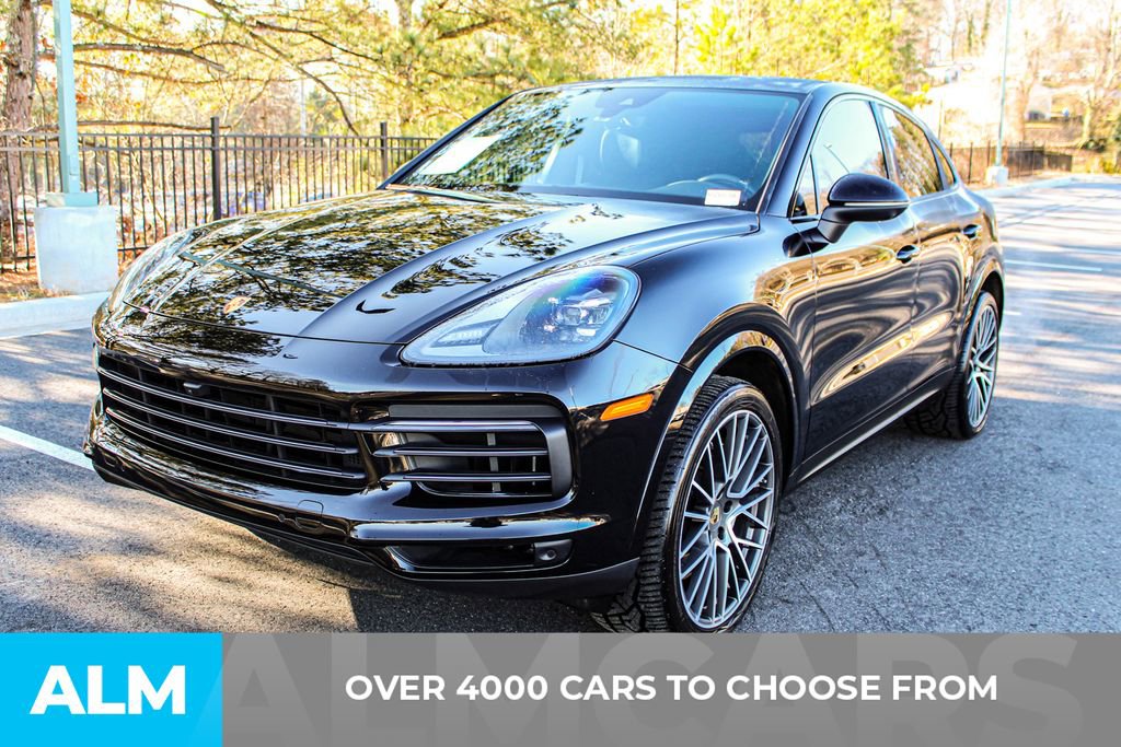 Used 2023 Porsche Cayenne Platinum Edition image 2