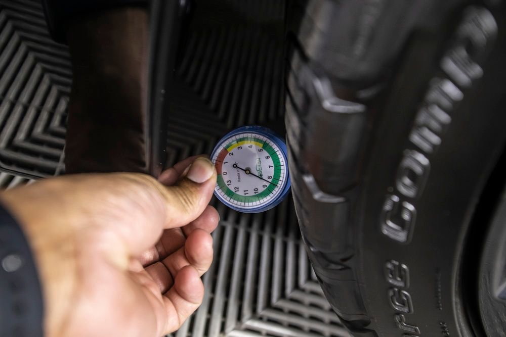 Used 2018 Nissan 370Z Touring image 46