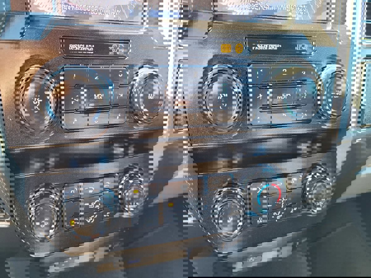 Used 2022 Ford F250 XLT image 16