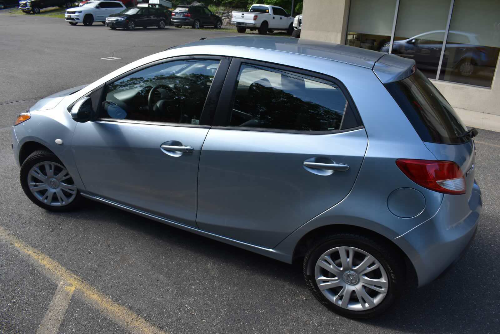 Used 2013 MAZDA MAZDA2 Sport FWD image 7