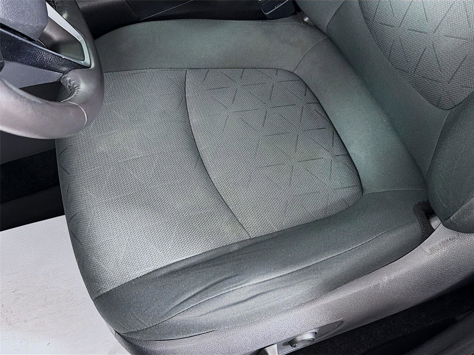 Used 2020 Toyota RAV4 XLE w/ Convenience Package image 20