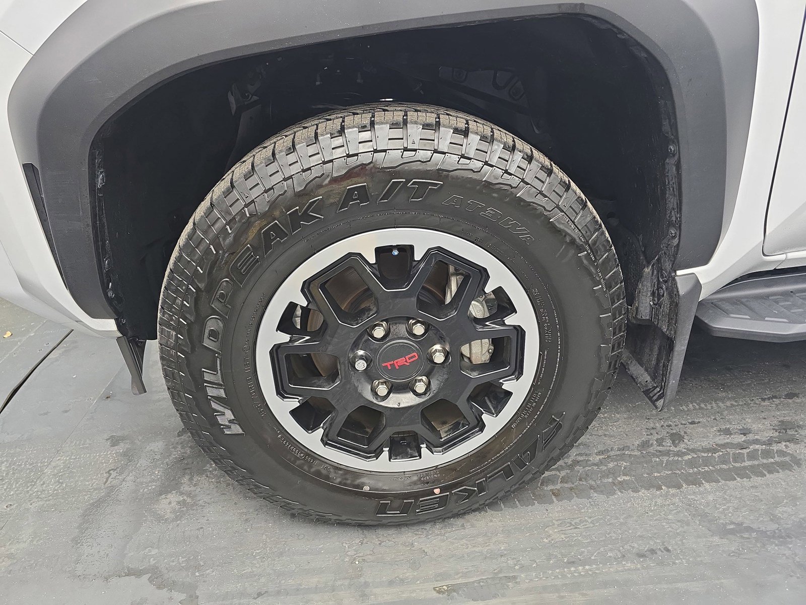 Used 2025 Toyota 4Runner TRD Off-Road AWD/4WD image 13