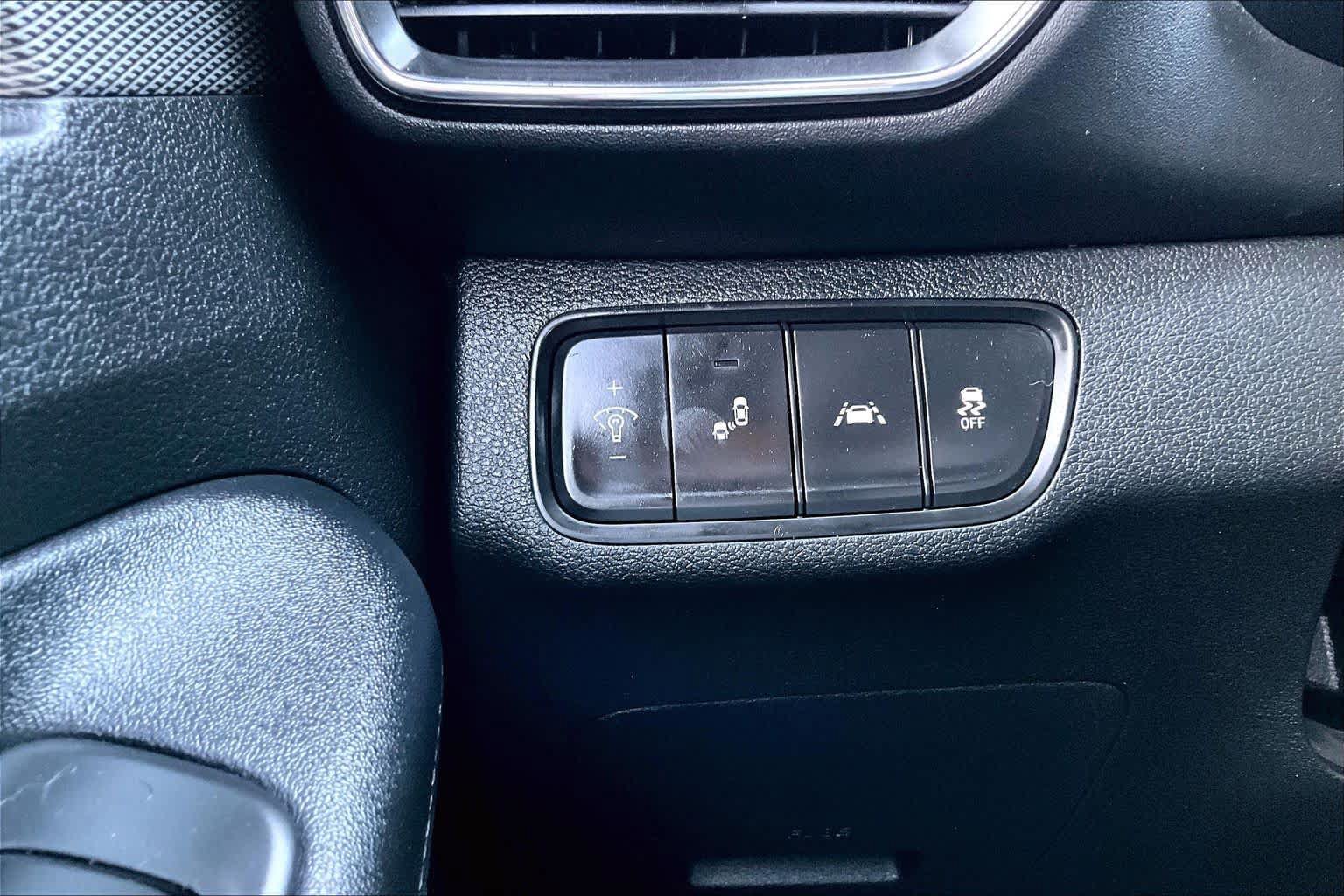 Used 2019 Hyundai Santa Fe SEL FWD image 33