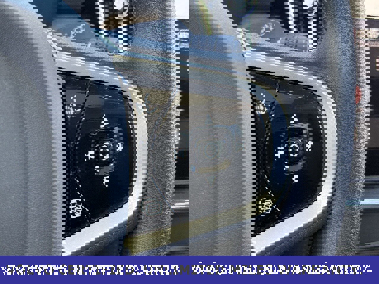 Certified 2025 Volvo XC90 B6 Plus image 19