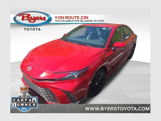Used 2025 Toyota Camry SE FWD image 1