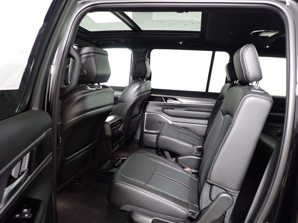 New 2026 Jeep Grand Wagoneer 4WD w/ Quick Order Packge 29V Upland image 39
