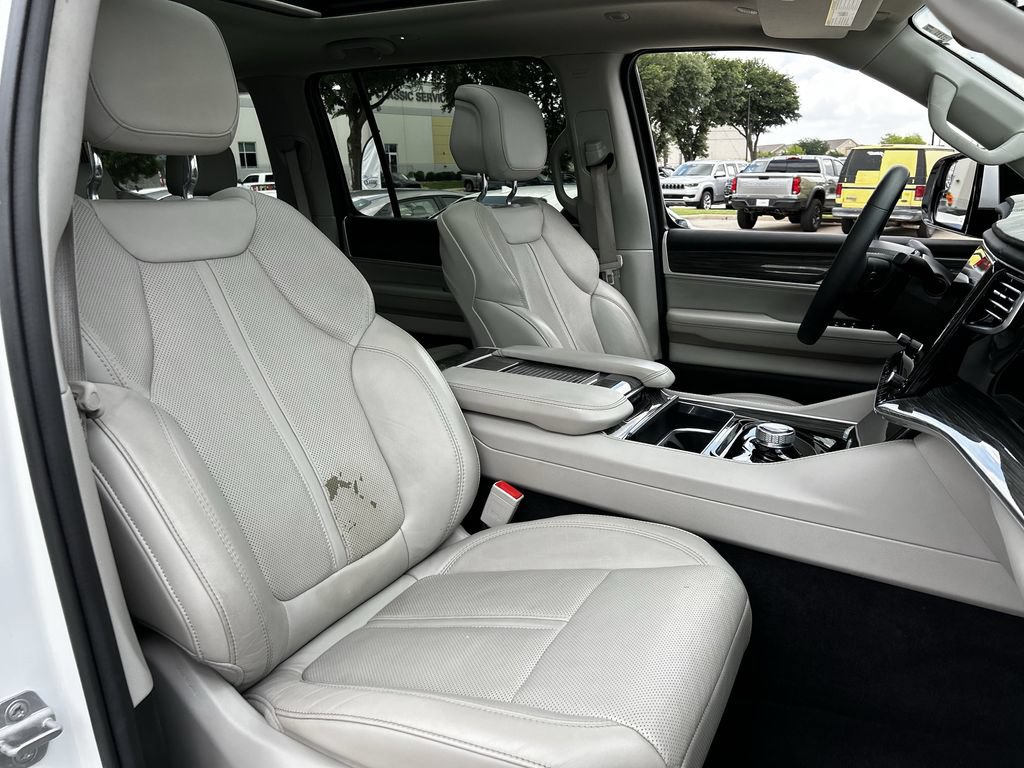 Used 2022 Jeep Wagoneer Series II w/ Premium Group I RWD image 31