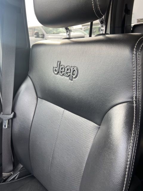 Used 2012 Jeep Liberty Sport AWD/4WD image 15