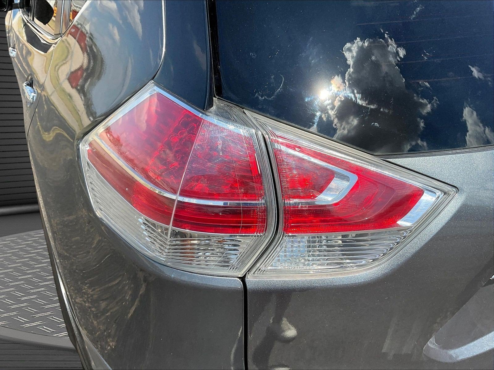 Used 2015 Nissan Rogue SL w/ SL Premium Package AWD/4WD image 21