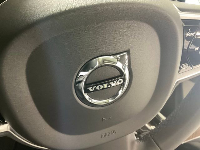 Used 2023 Volvo XC60 B5 Plus w/ Climate Package image 43