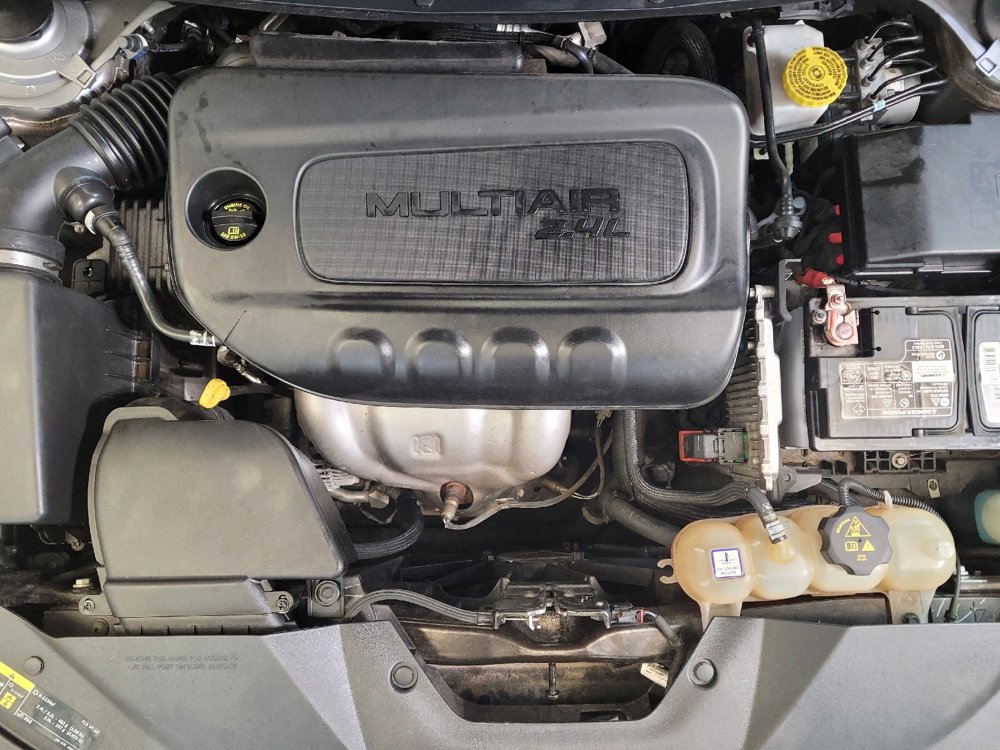 Used 2019 Jeep Cherokee Latitude w/ Popular Appearance Group image 30