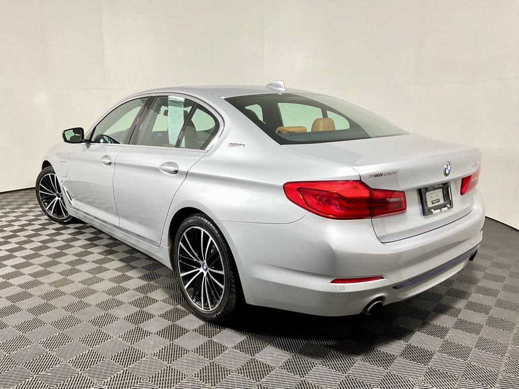 Used 2019 BMW 530e xDrive w/ Convenience Package AWD/4WD image 13