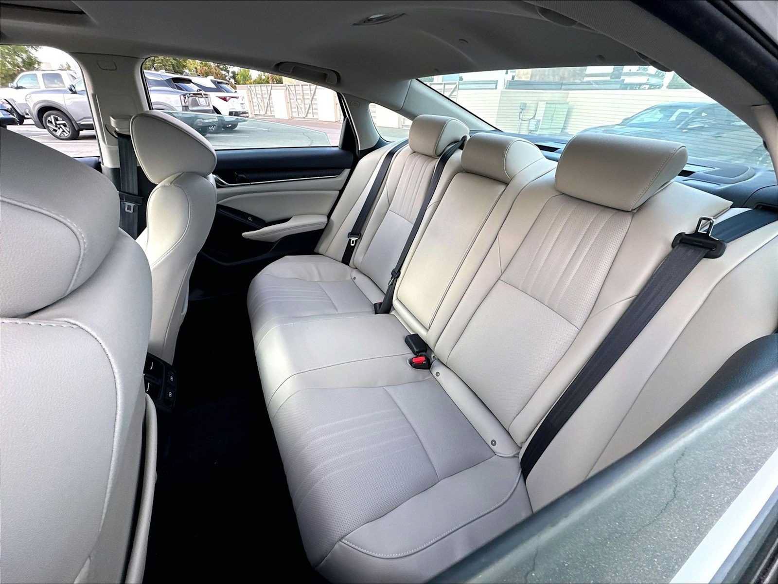 Used 2021 Honda Accord EX-L image 27