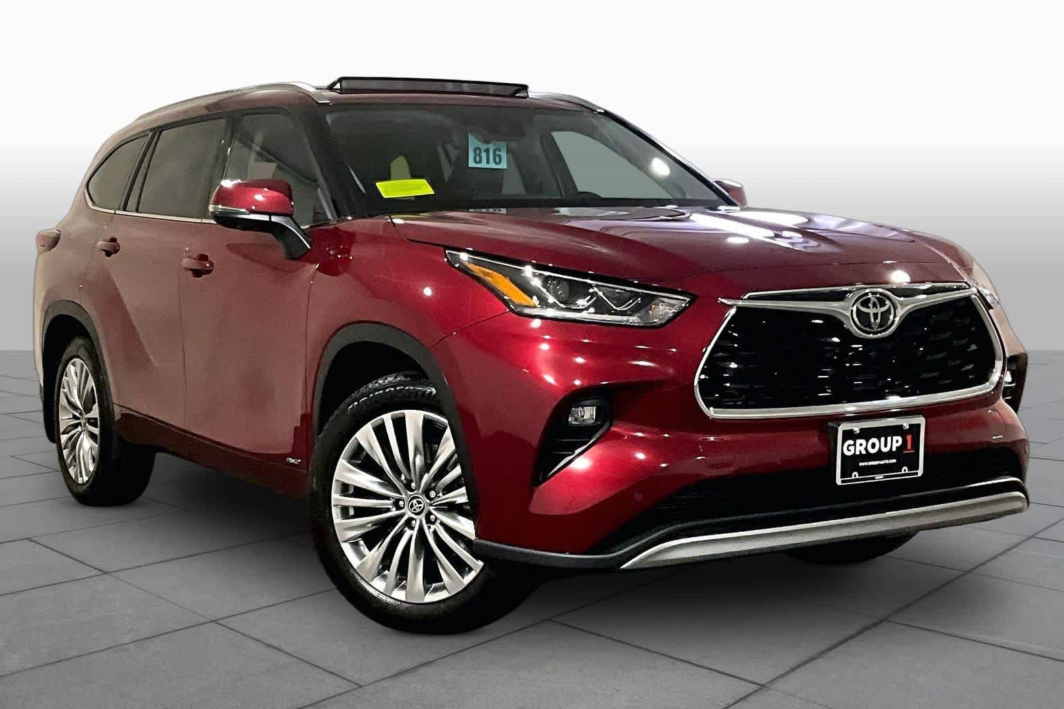 Used 2026 Toyota Highlander Platinum AWD/4WD image 2