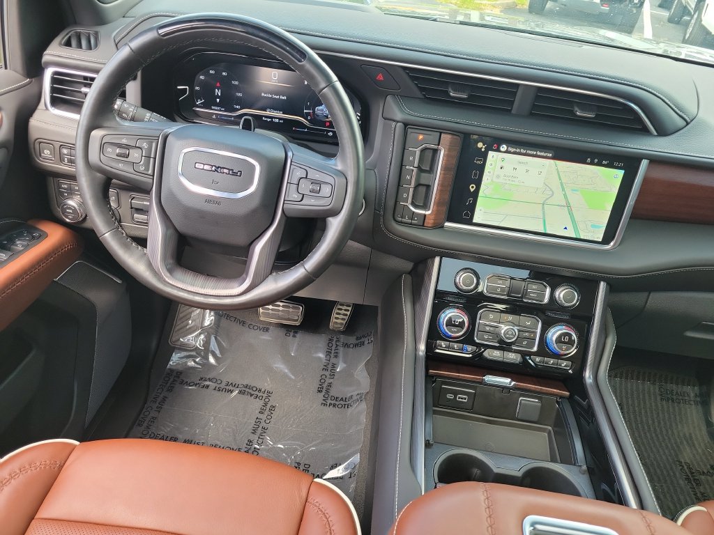 Used 2024 GMC Yukon Denali Ultimate AWD/4WD image 27
