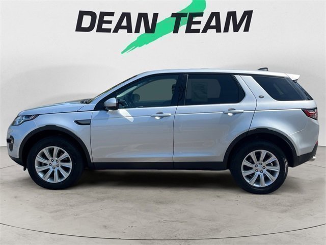 Used 2019 Land Rover Discovery Sport SE image 5