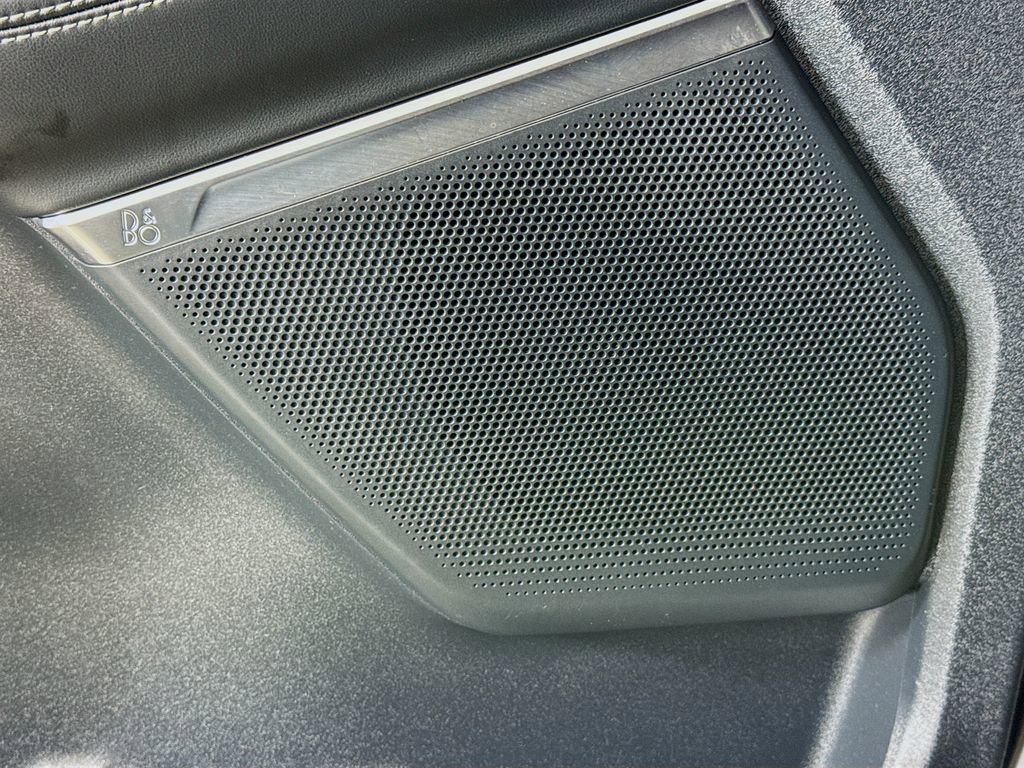 Used 2025 Ford Expedition Platinum image 21