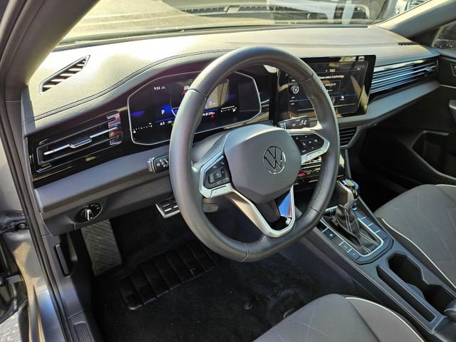 Used 2025 Volkswagen Jetta Sport image 23