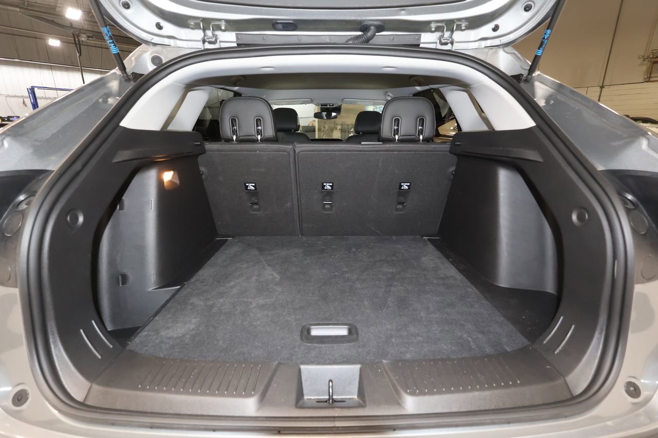 Certified 2025 Chevrolet Trax LT image 24