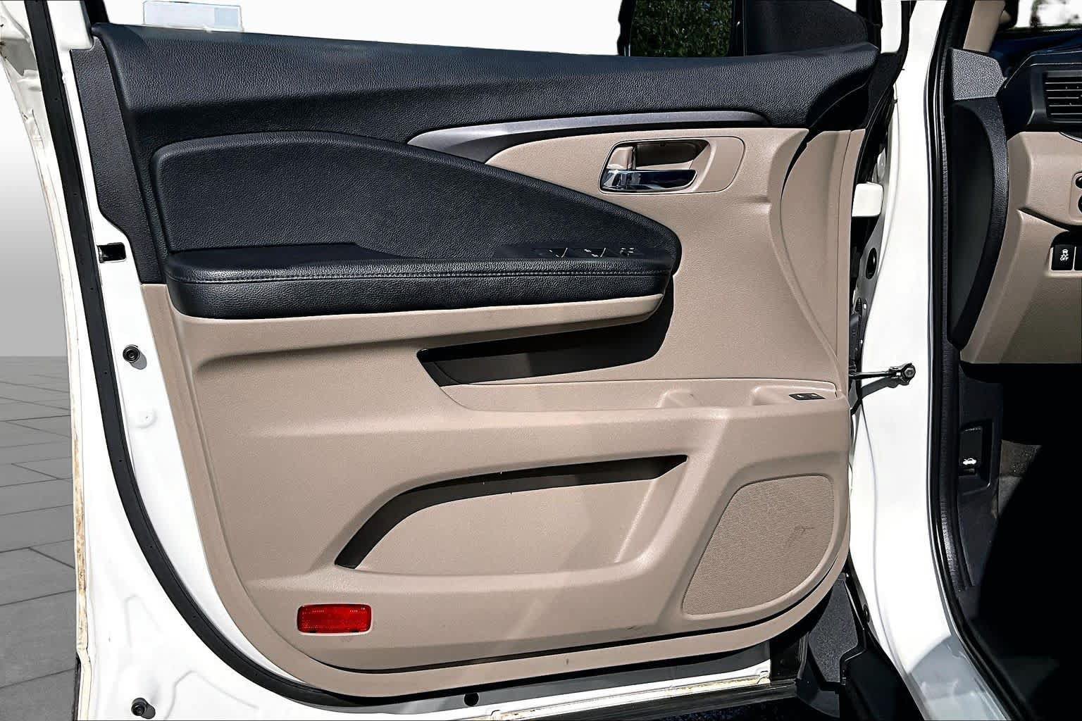 Used 2017 Honda Pilot EX-L image 22