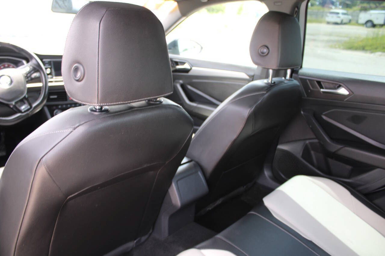 Used 2019 Volkswagen Jetta R-Line FWD image 16