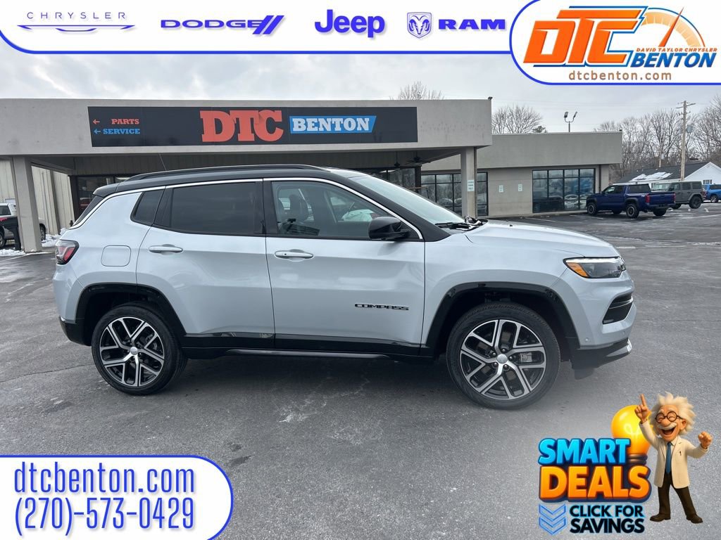 Used 2024 Jeep Compass Limited w/ Elite Group AWD/4WD image 3