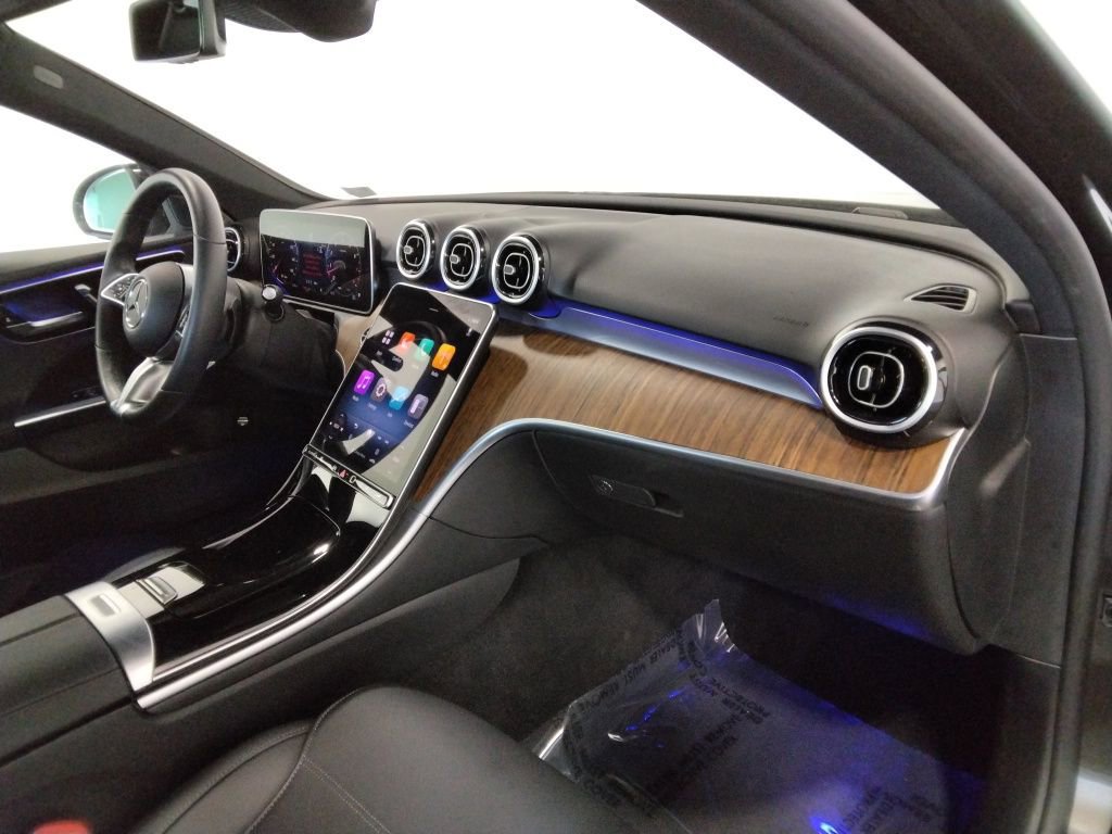 Used 2025 Mercedes-Benz C 300 4MATIC Sedan image 47