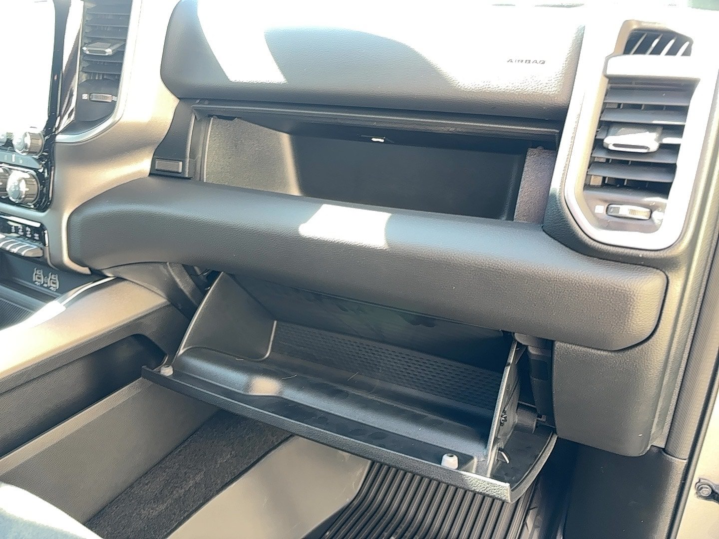 New 2025 RAM 1500 Big Horn w/ Night Edition AWD/4WD image 9