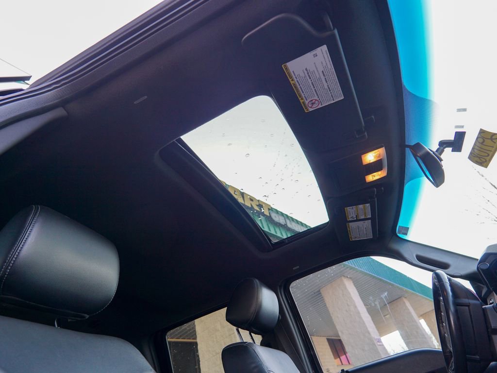 Used 2016 Ford F250 Lariat w/ Lariat Ultimate Package image 36