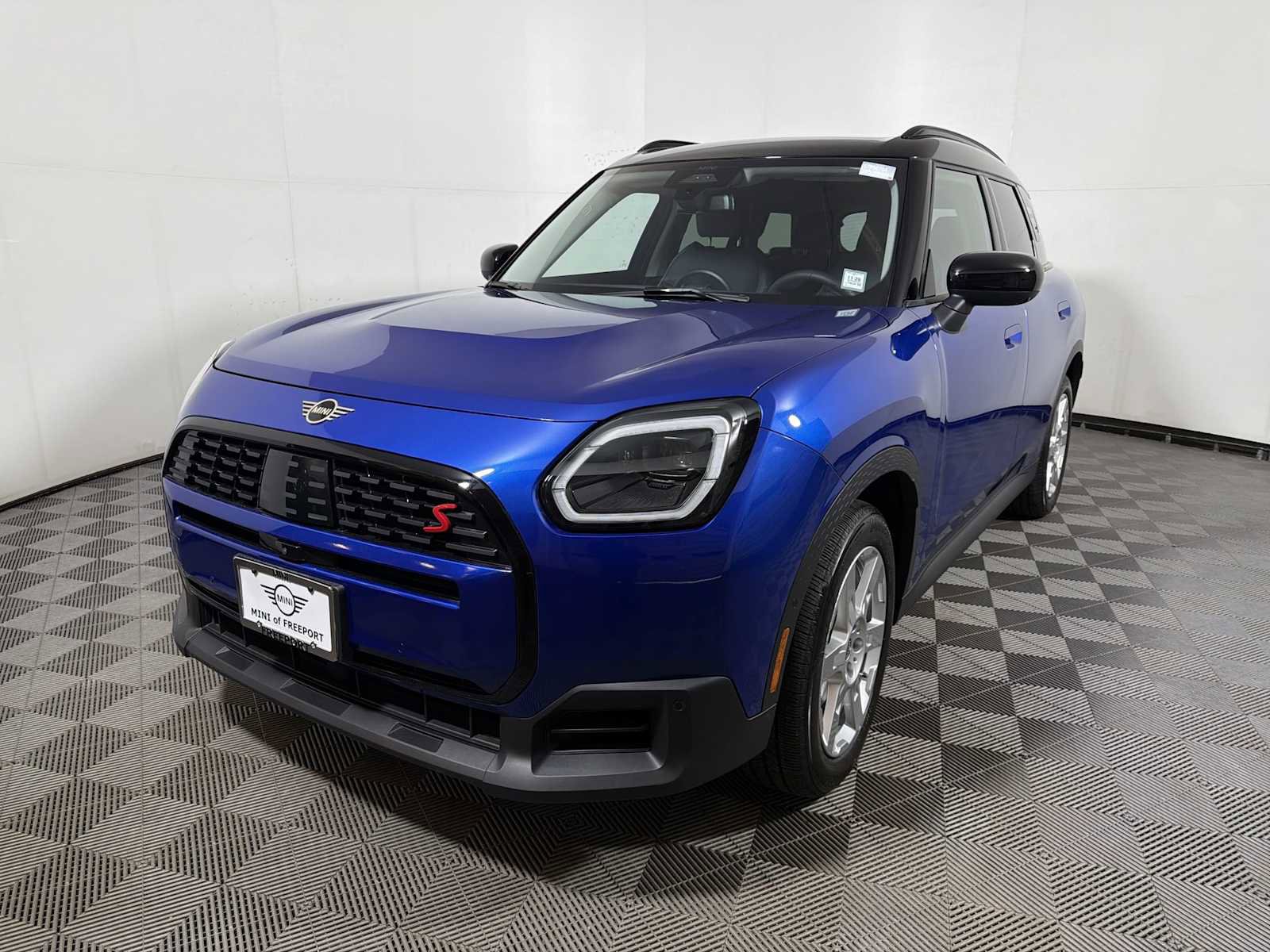 Certified 2025 MINI Cooper Countryman S image 3