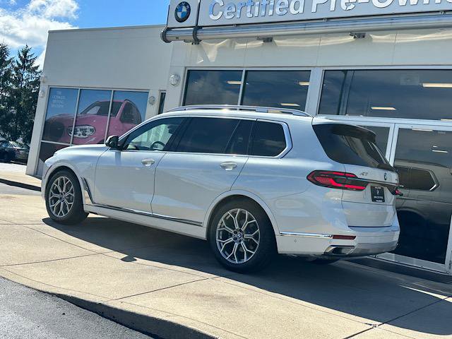Used 2024 BMW X7 xDrive40i AWD/4WD image 6