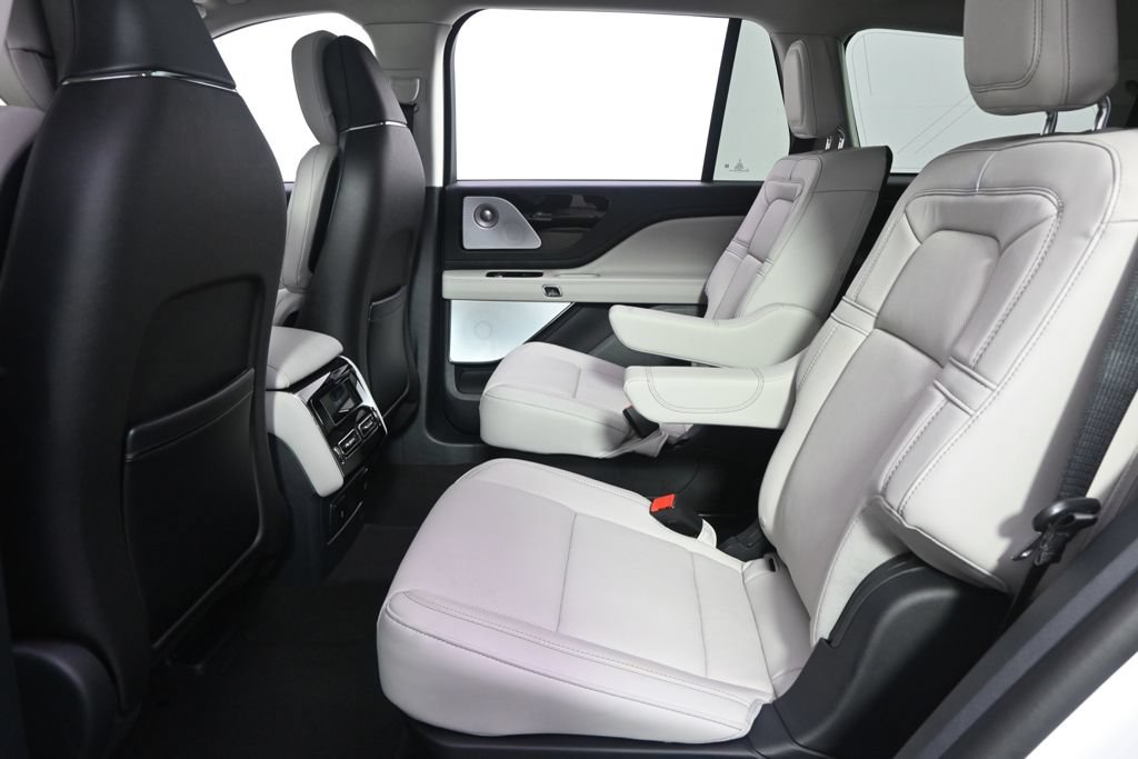 New 2026 Lincoln Aviator Reserve AWD/4WD image 22