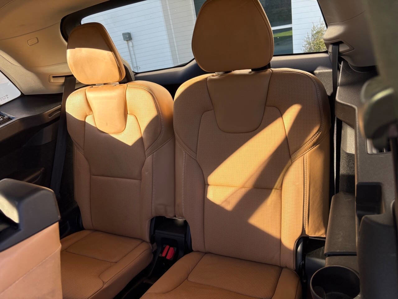 Used 2016 Volvo XC90 T8 Inscription image 15