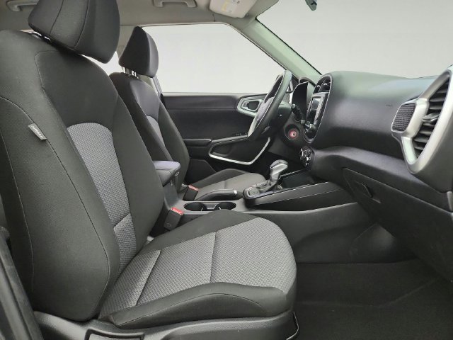 Used 2024 Kia Soul LX w/ Option Group 015 FWD image 24